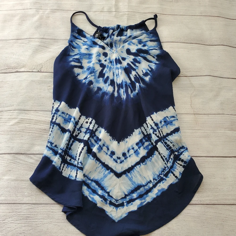 A. Byer flowy tie dye tank top. Size medium. - Picture 2 of 8